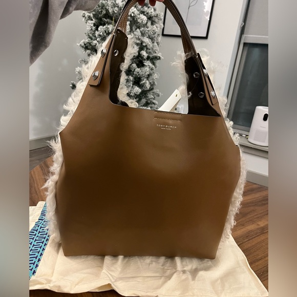 Tory Burch Rory Shearling Tote - Picture 3 of 6
